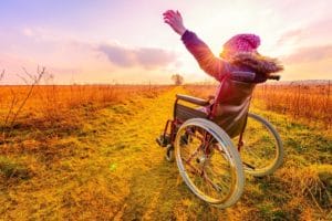 Ein Treppenlift bedeutet Freiheit für Rollstuhlfahrer
